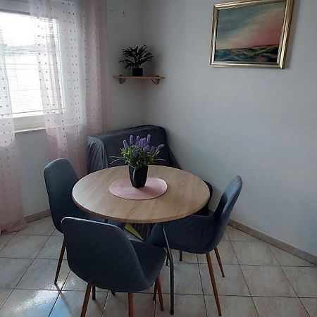 Apartments Mestral Башка-Вода Екстер'єр фото