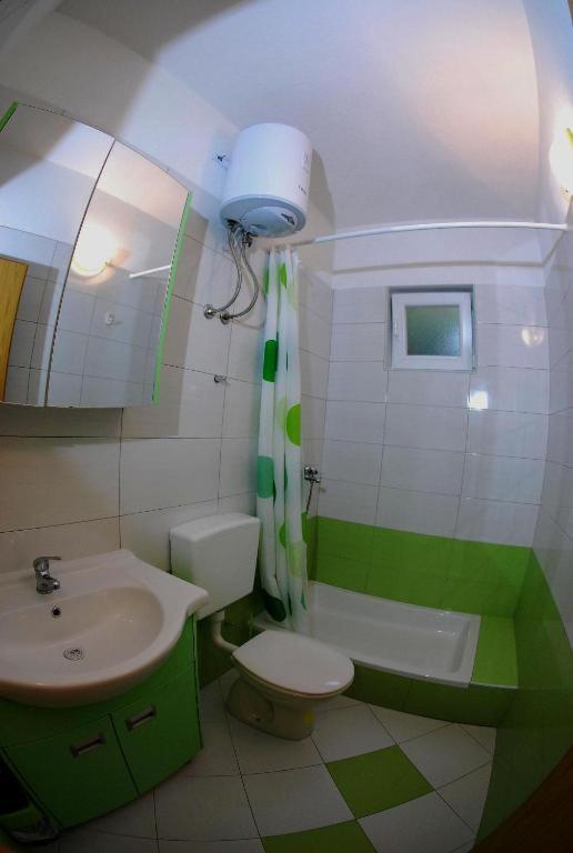 Apartments Mestral Башка-Вода Екстер'єр фото