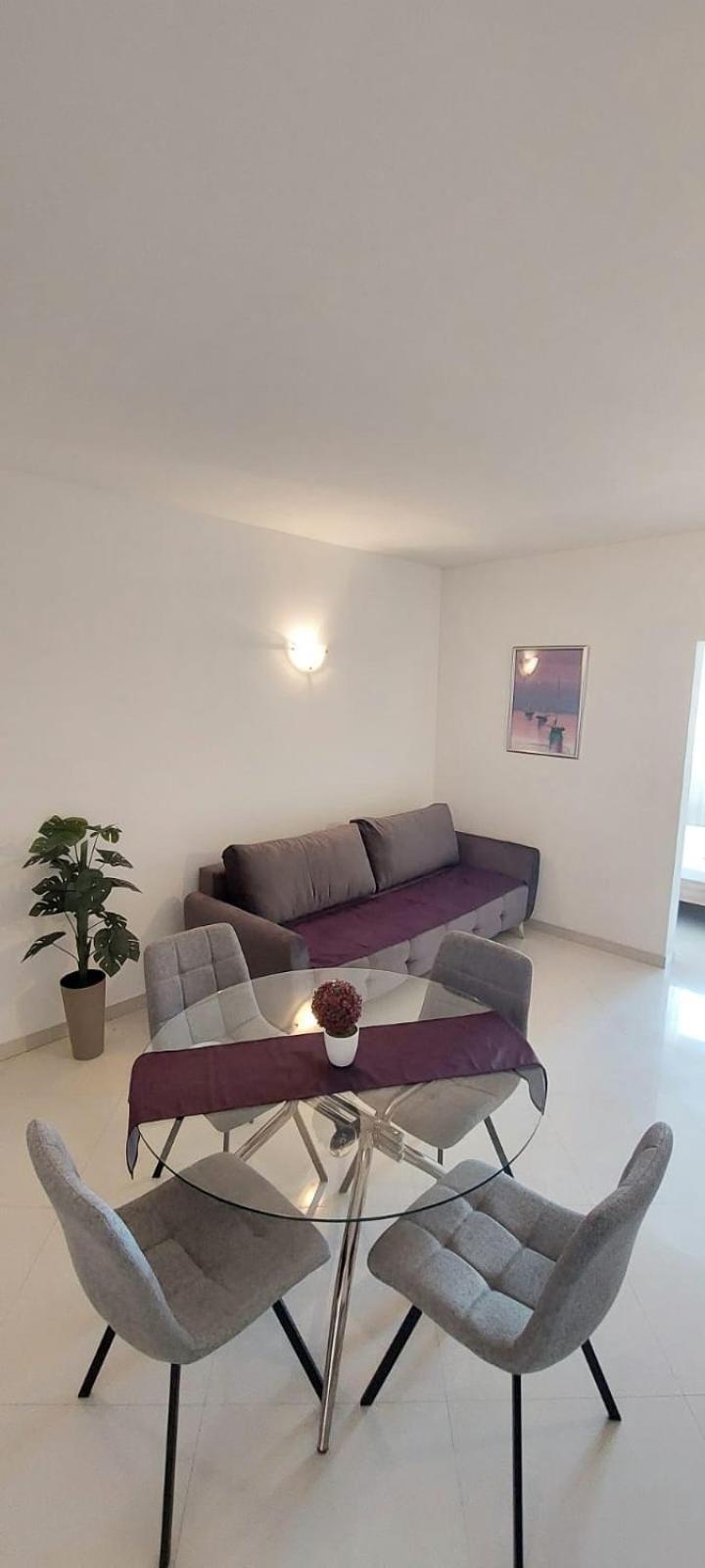 Apartments Mestral Башка-Вода Екстер'єр фото